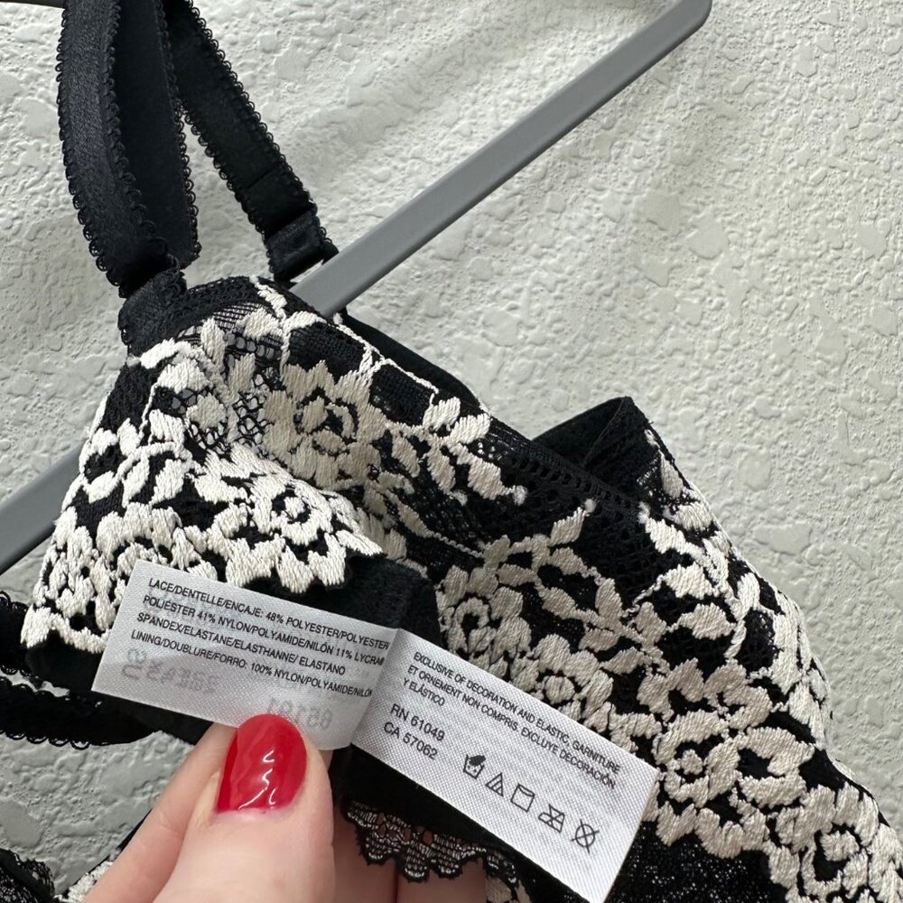 Wacoal Embrace Lace Underwire Adjustable Strap Bra 65191 Womens size 38C NEW - Picture 6 of 7